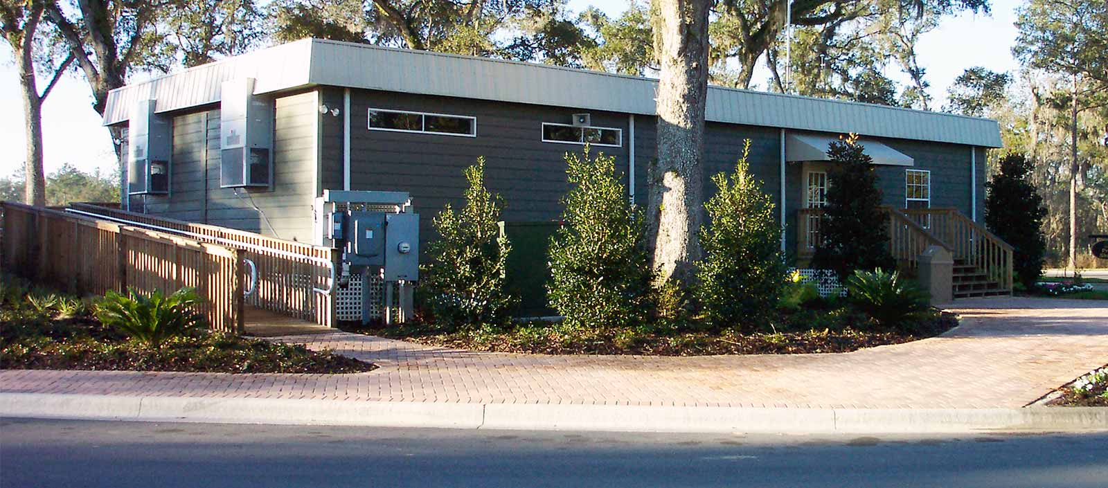 Prefabricated modular building leasing offers several advantages across various industries